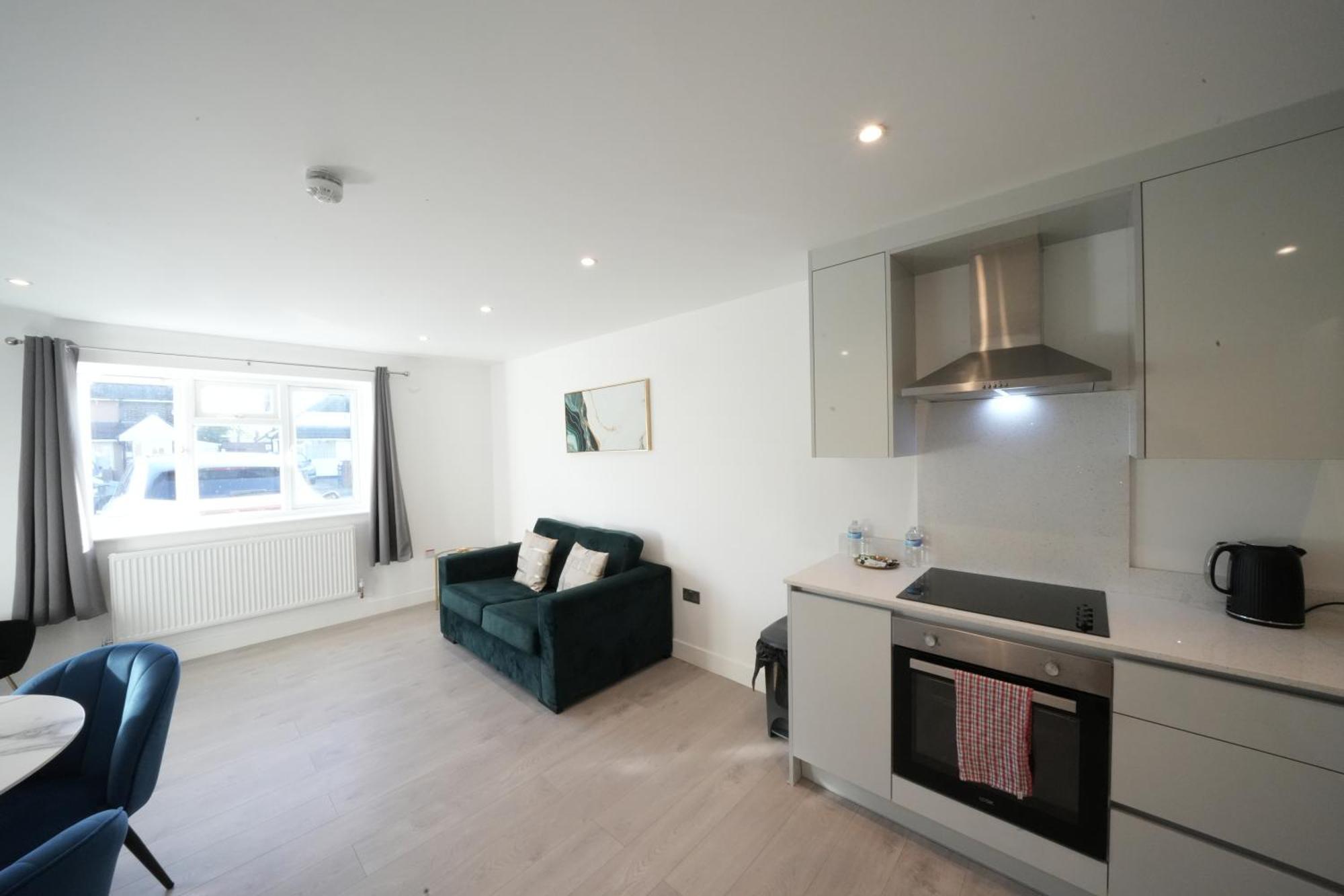 Apartamento 10 Min Drive To Airport - Free Parking - 15 Min Bus Ride - Ev Charge Available Stanwell Exterior foto