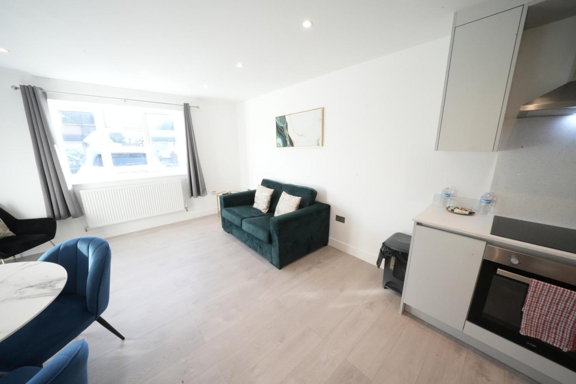 Apartamento 10 Min Drive To Airport - Free Parking - 15 Min Bus Ride - Ev Charge Available Stanwell Exterior foto