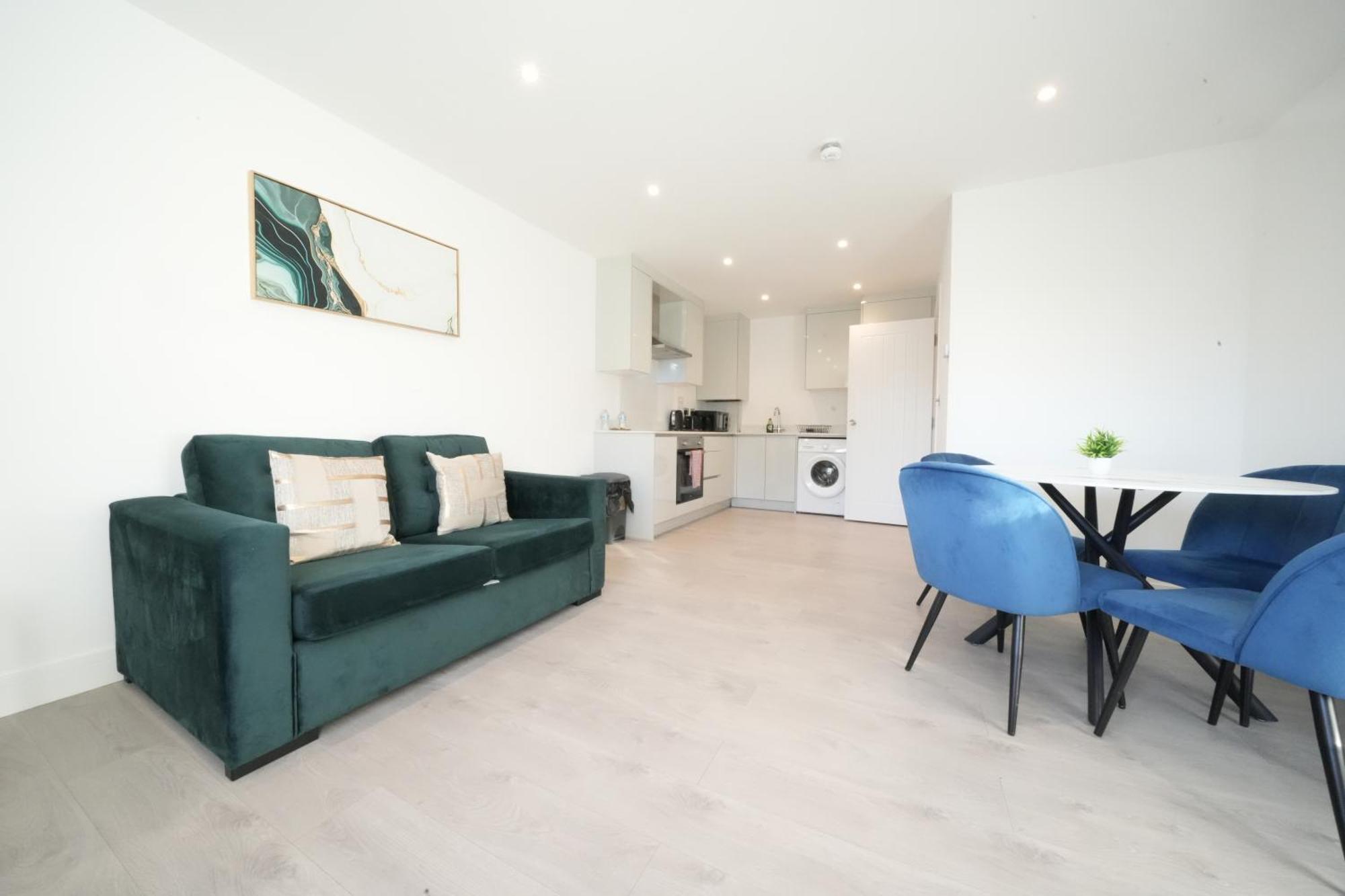 Apartamento 10 Min Drive To Airport - Free Parking - 15 Min Bus Ride - Ev Charge Available Stanwell Exterior foto