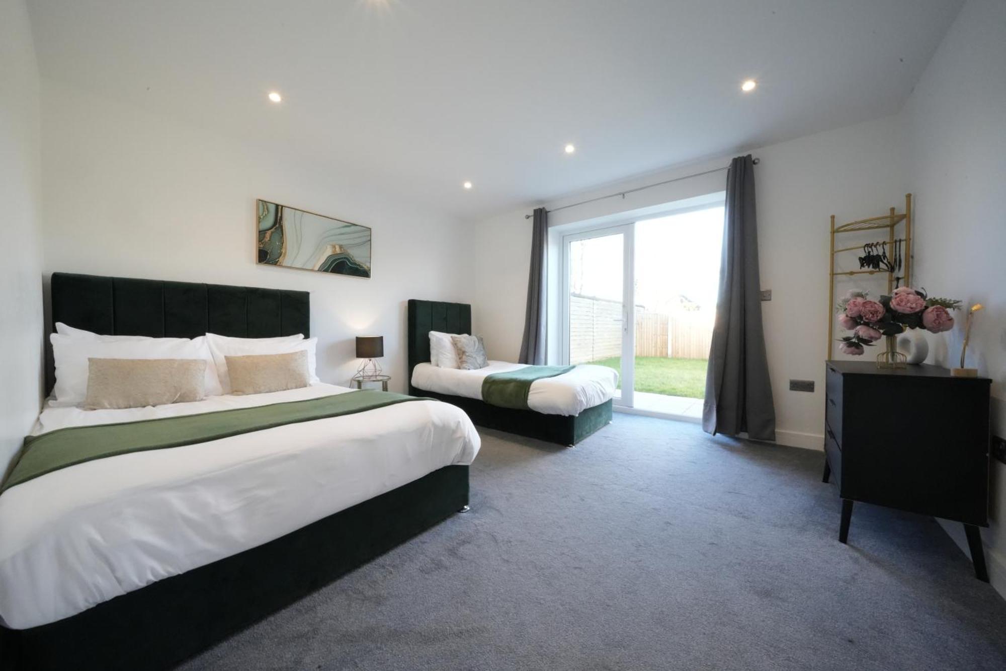Apartamento 10 Min Drive To Airport - Free Parking - 15 Min Bus Ride - Ev Charge Available Stanwell Exterior foto