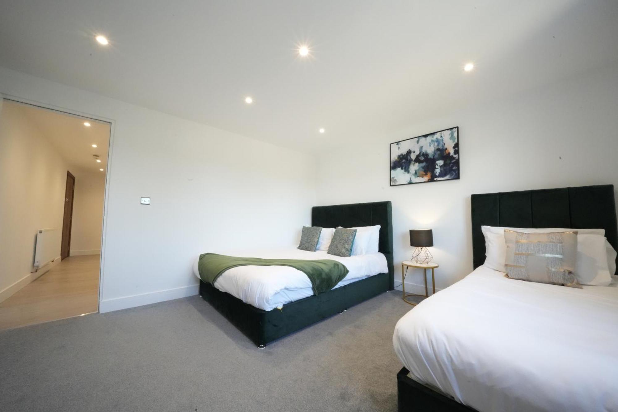 Apartamento 10 Min Drive To Airport - Free Parking - 15 Min Bus Ride - Ev Charge Available Stanwell Exterior foto