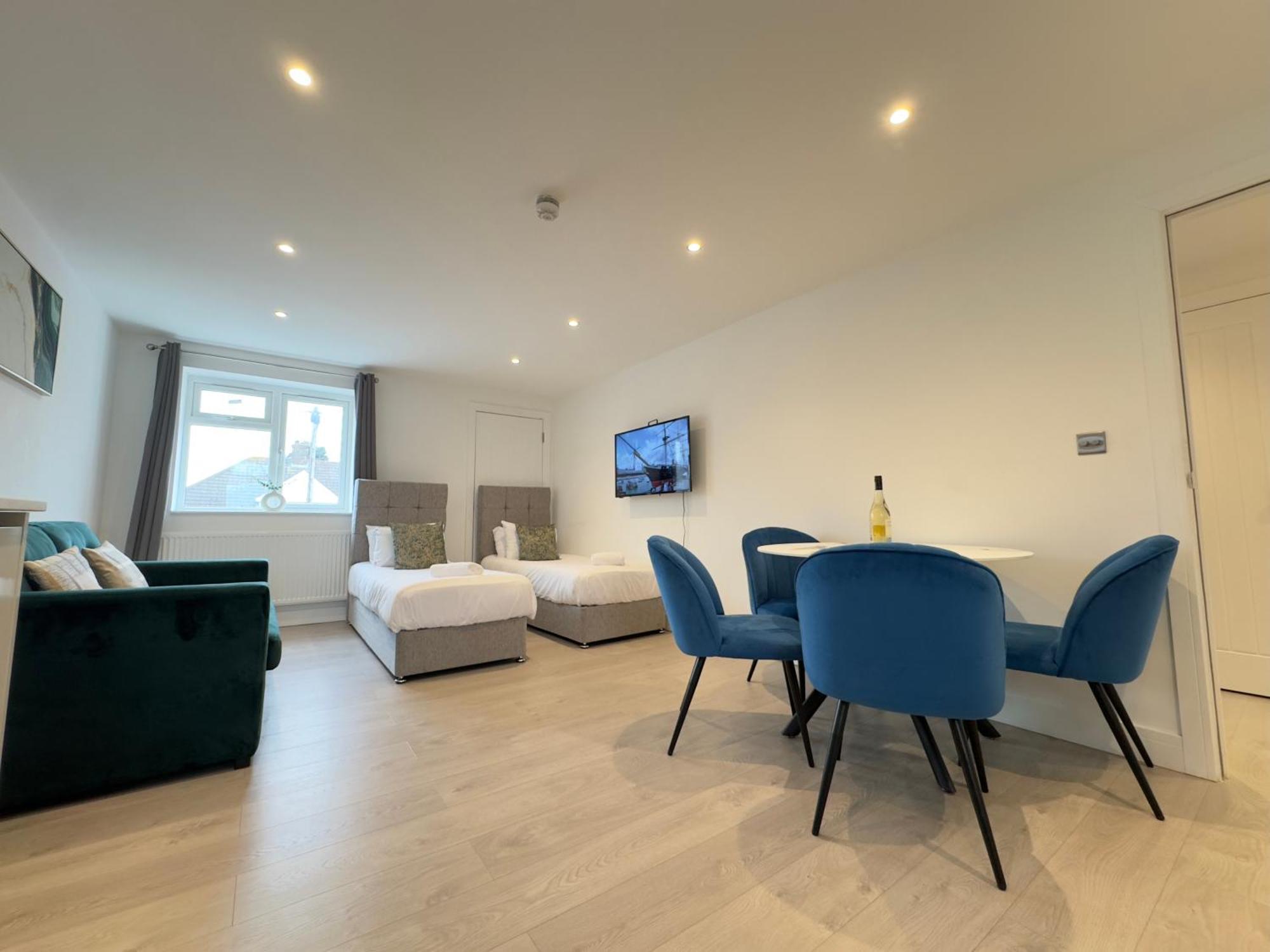 Apartamento 10 Min Drive To Airport - Free Parking - 15 Min Bus Ride - Ev Charge Available Stanwell Exterior foto